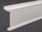 Preview: Massivholz/MDF weiß lackiert 147x69x2400 mm Rohrabdeckleiste Oberkante profiliert